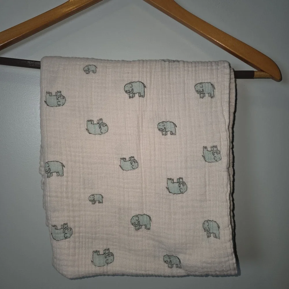 Swaddle Designs Baby Musslin Hedgehog Swaddle  Blanket White‎ Gray Cotton 40x43